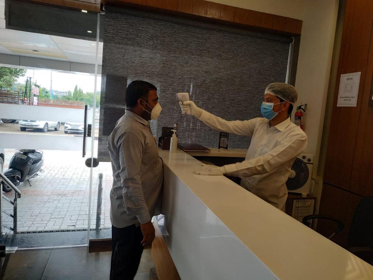 Hotel Satkar Chhatral מראה חיצוני תמונה
